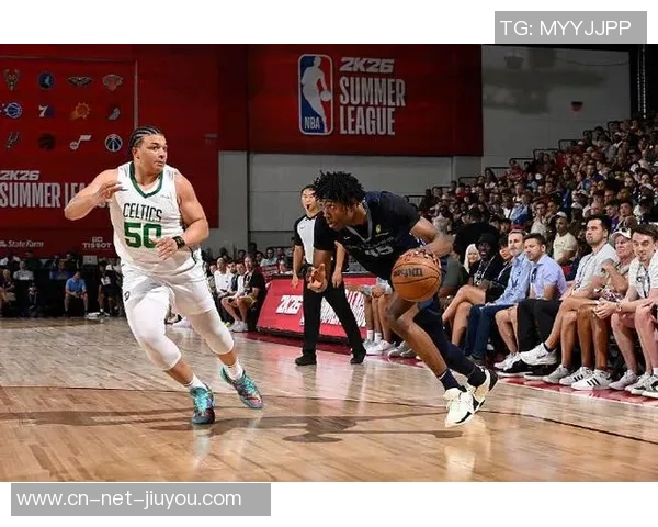 凯尔特人对阵灰熊的精彩对决分析与赛季展望